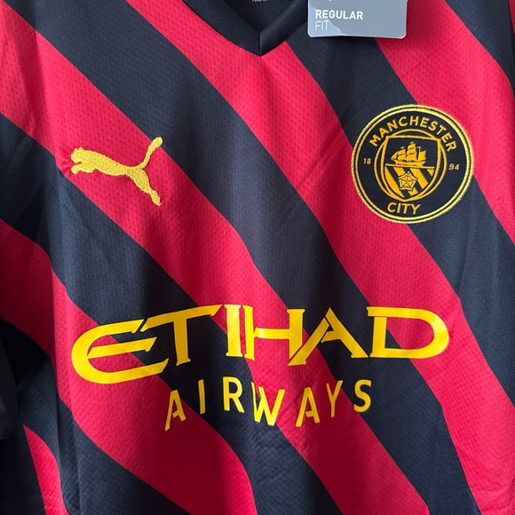 Puma Manchester City Black and Red Jersey - Picture 2 of 7